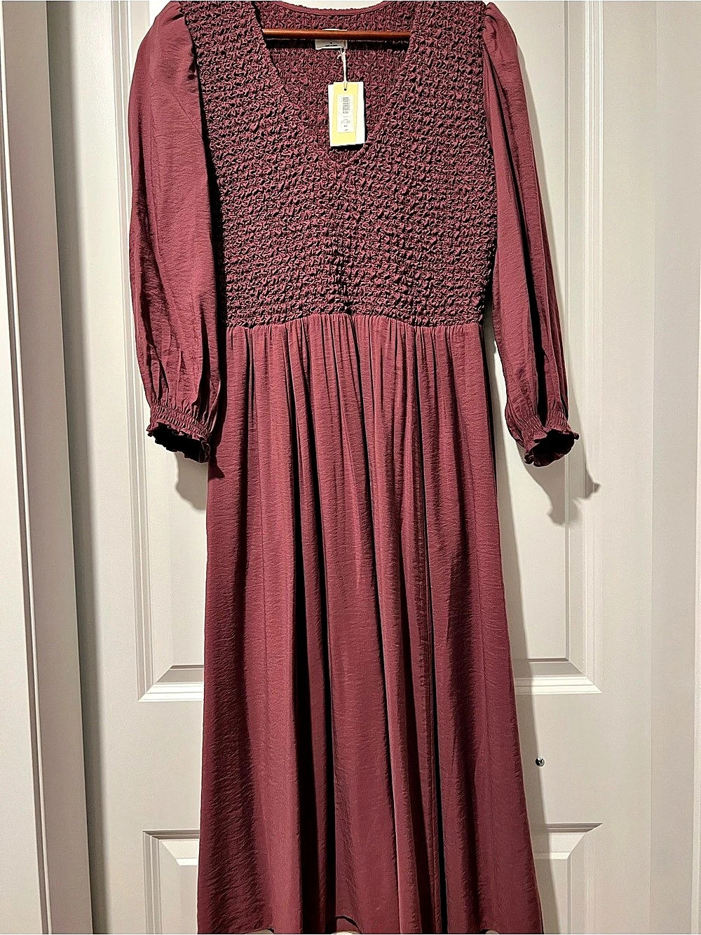 Aritzia Hart Rose Dress Smocked Maxi Dress in hart rose Size Medium NWT